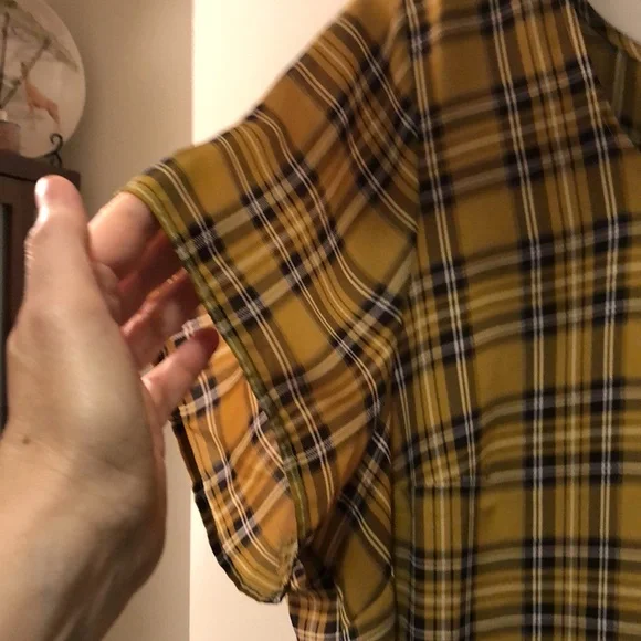Plaid Top - Picture 3 of 6